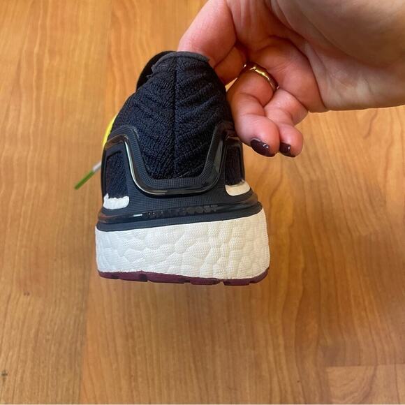 Adidas by Stella McCartney. Style G1568. Women's running sneaker in US 7.5 - Picture 6 of 16